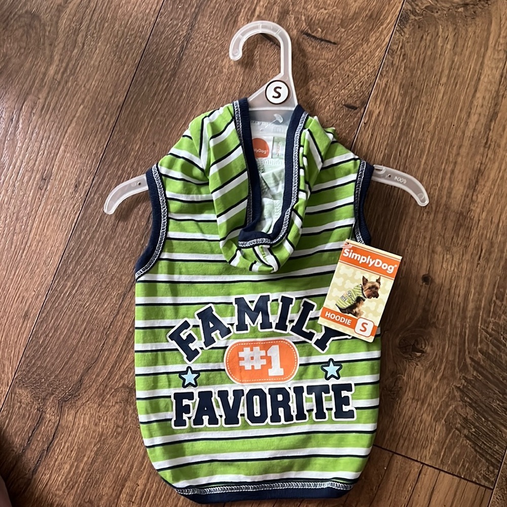 🐶 Simply Dog “Family #1 Favorite” T-Shirt (Boy) Small